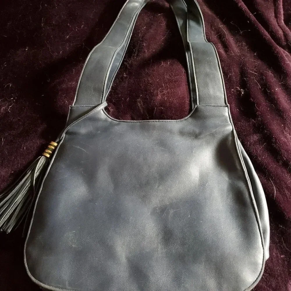 NWTs ~ Jennifer Moore Vegan Navy Blue Satchel 💙